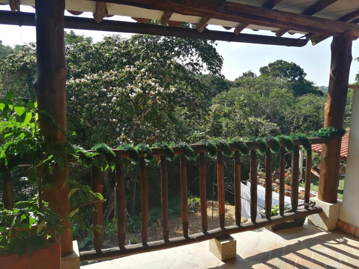 Casona Chara Hotel Barichara Exterior photo