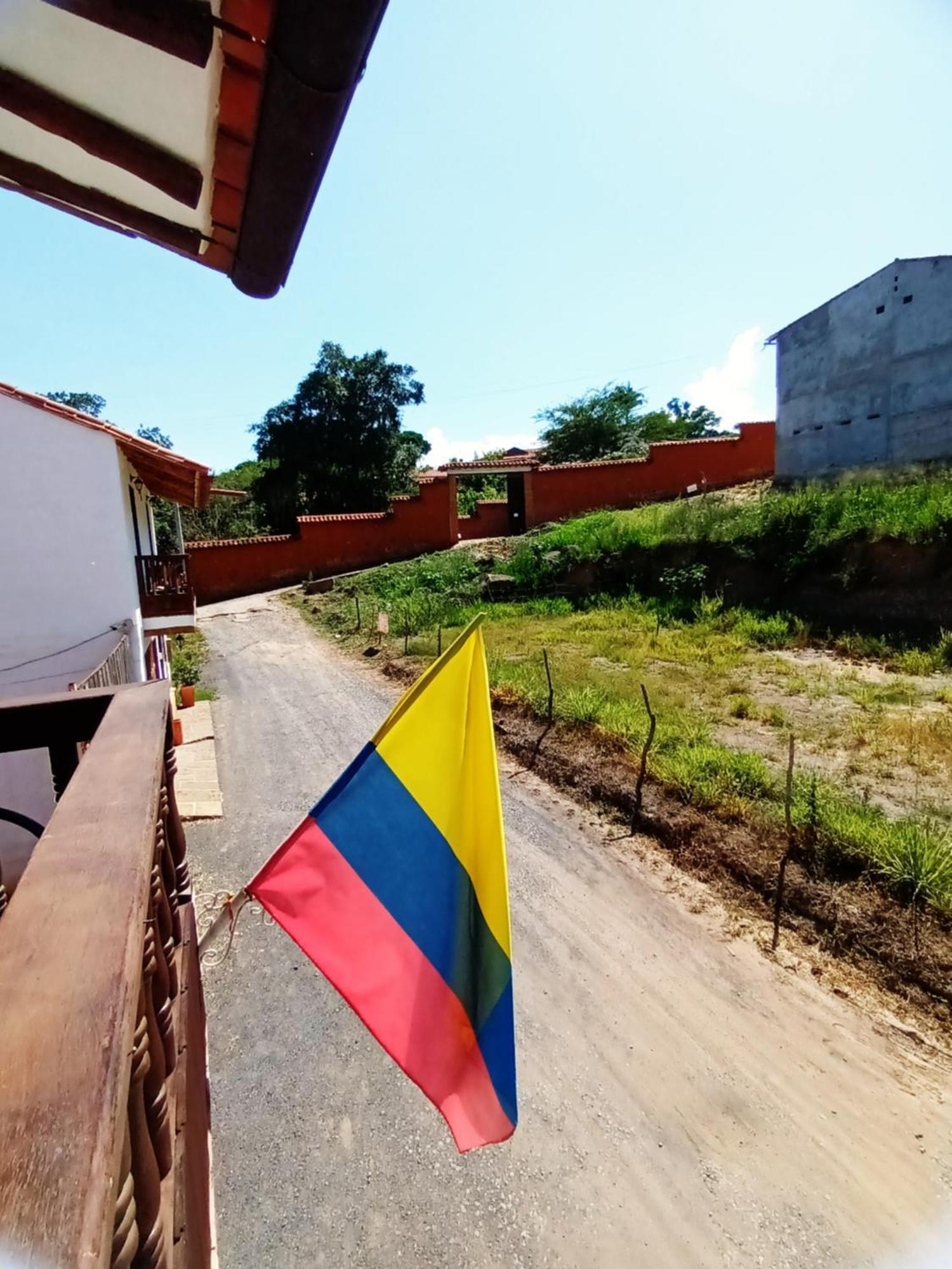 Casona Chara Hotel Barichara Exterior photo