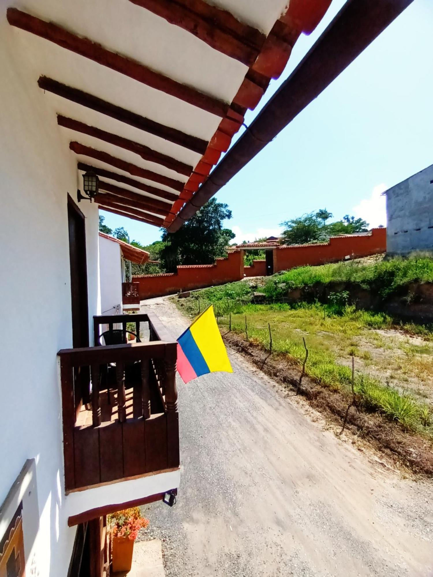 Casona Chara Hotel Barichara Exterior photo